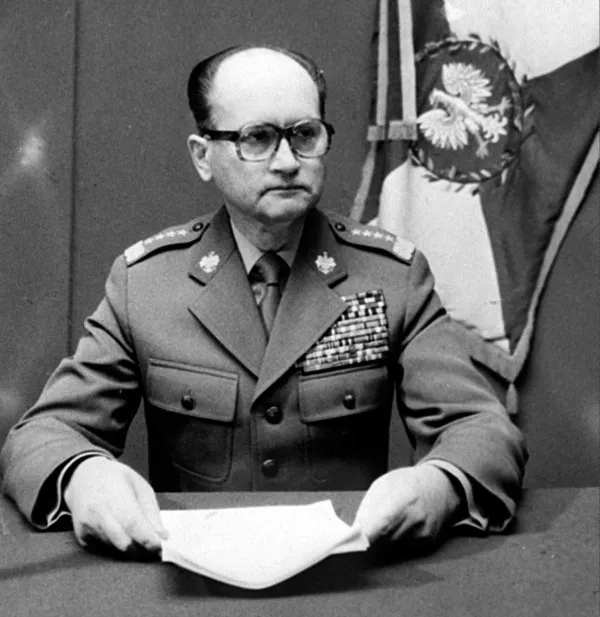 Zdjęcie Wojciech Jaruzelski - kontrowersyjny generał i jego życiorys