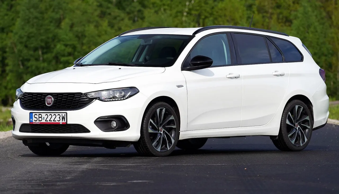 Zdjęcie Fiat Tipo jaki silnik wybrać? Porównanie silników i ich zalety