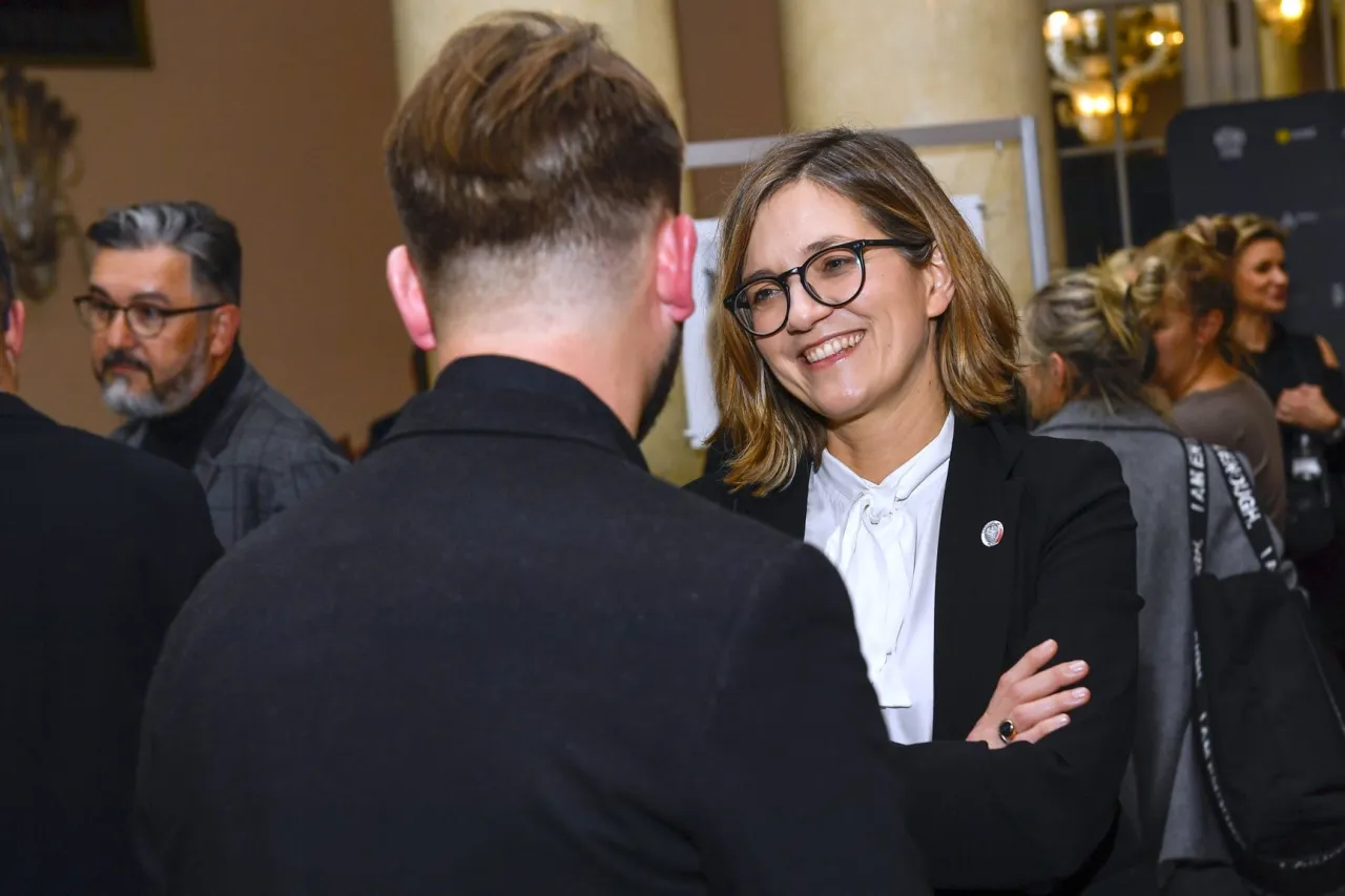 Zdjęcie Czy Magdalena Biejat jest mężatką? Odkryj jej życie rodzinne i tajemnice