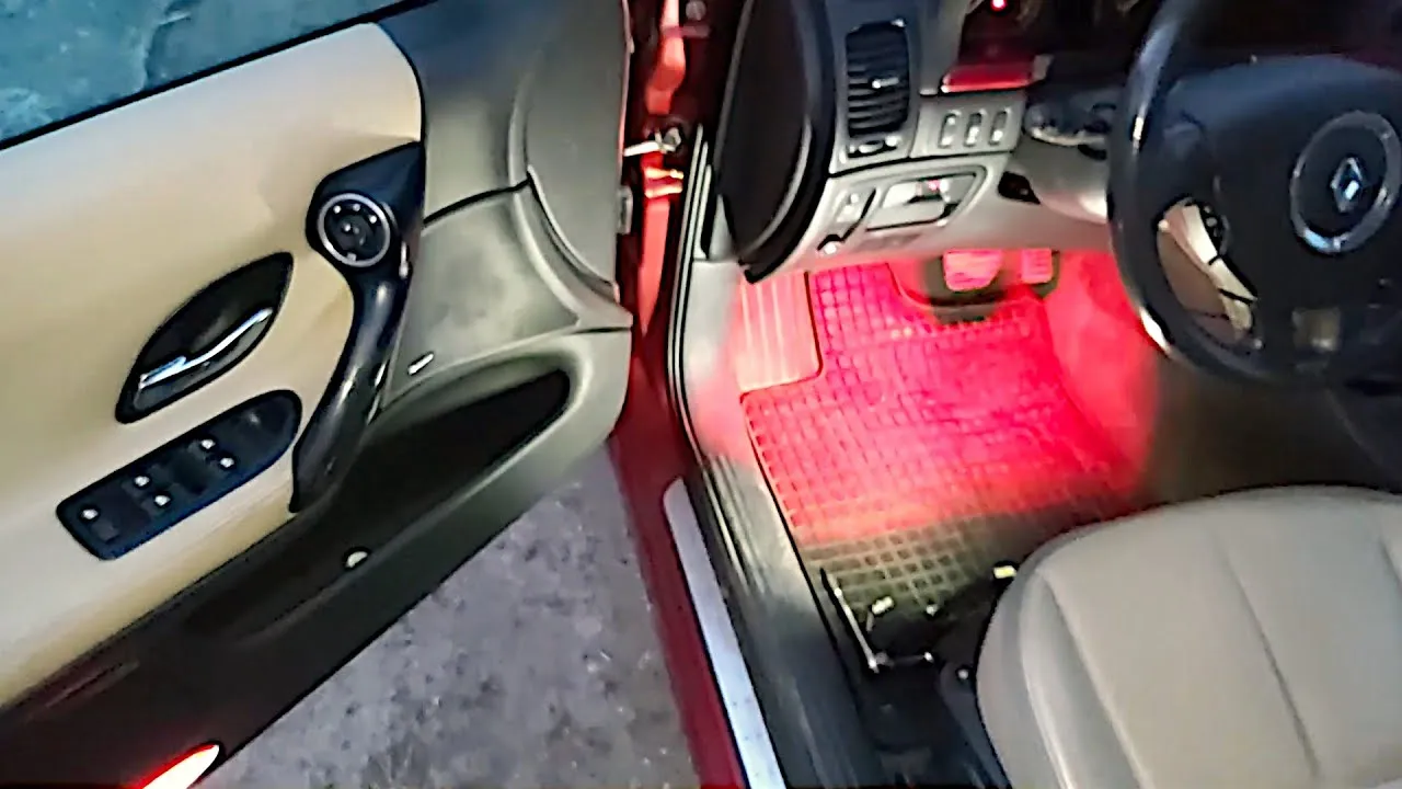 Zdjęcie Renault Scenic 2: Napraw ogranicznik drzwi sam! Poradnik DIY