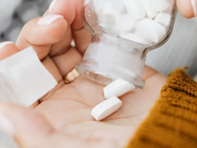 Zdjęcie Czy leki na cholesterol niszczą wątrobę? Potencjalne zagrożenia i zalecenia