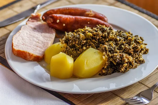 Zdjęcie Ile czasu piec schab, by był idealnie soczysty i miękki? Sprawdź porady!