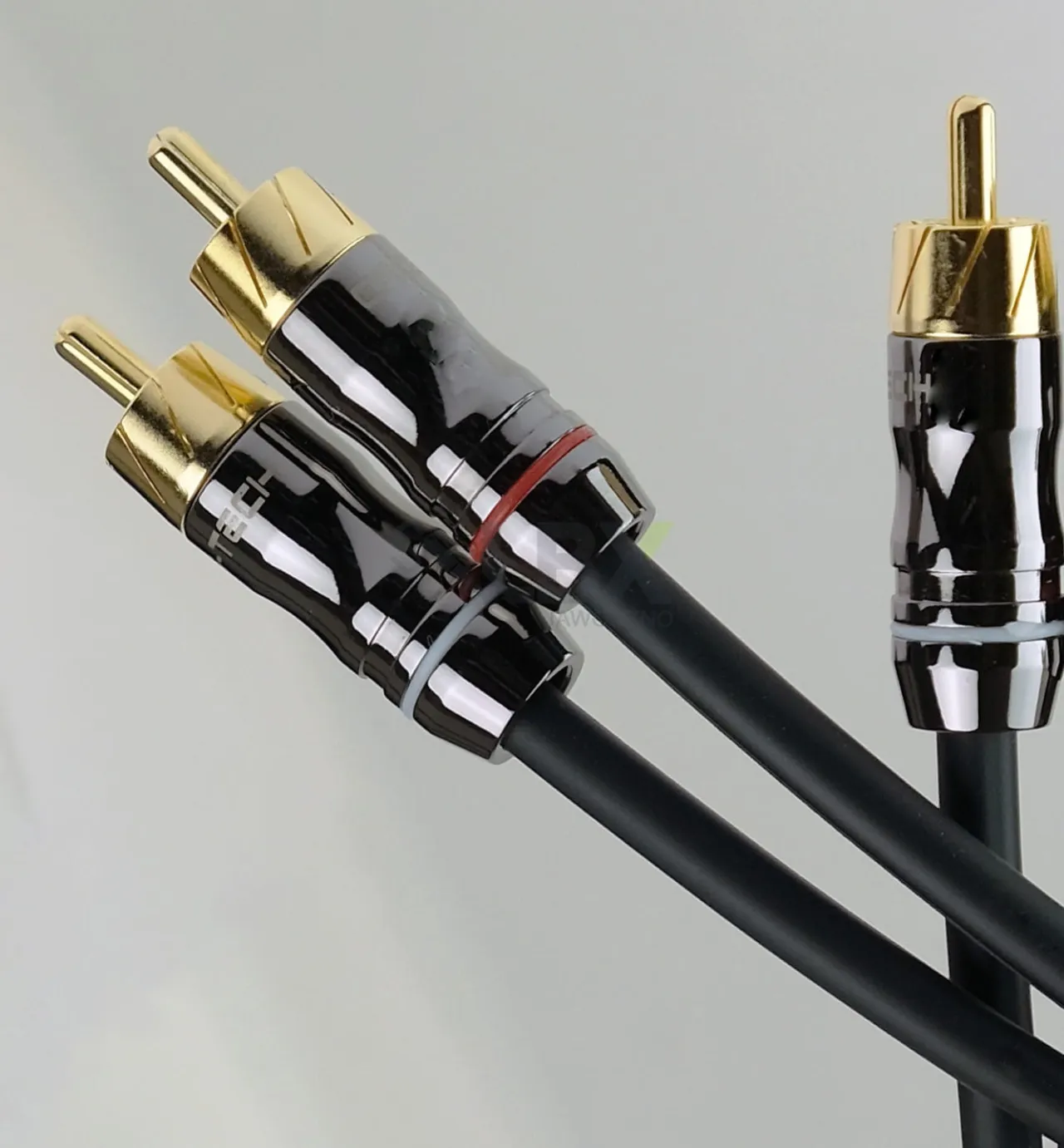 Zdjęcie Jaki kabel do subwoofera? Wybierz najlepszy przewód dla swojego audio