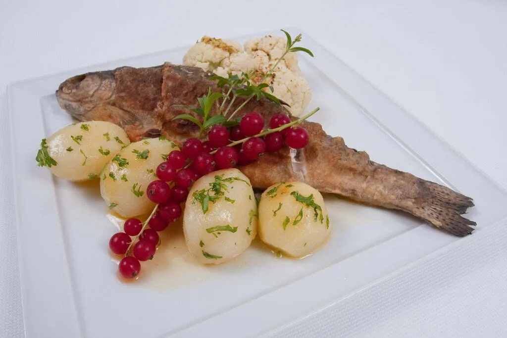 Zdjęcie Gdzie zjeść w Bieszczadach: najlepsze miejsca na regionalne smaki