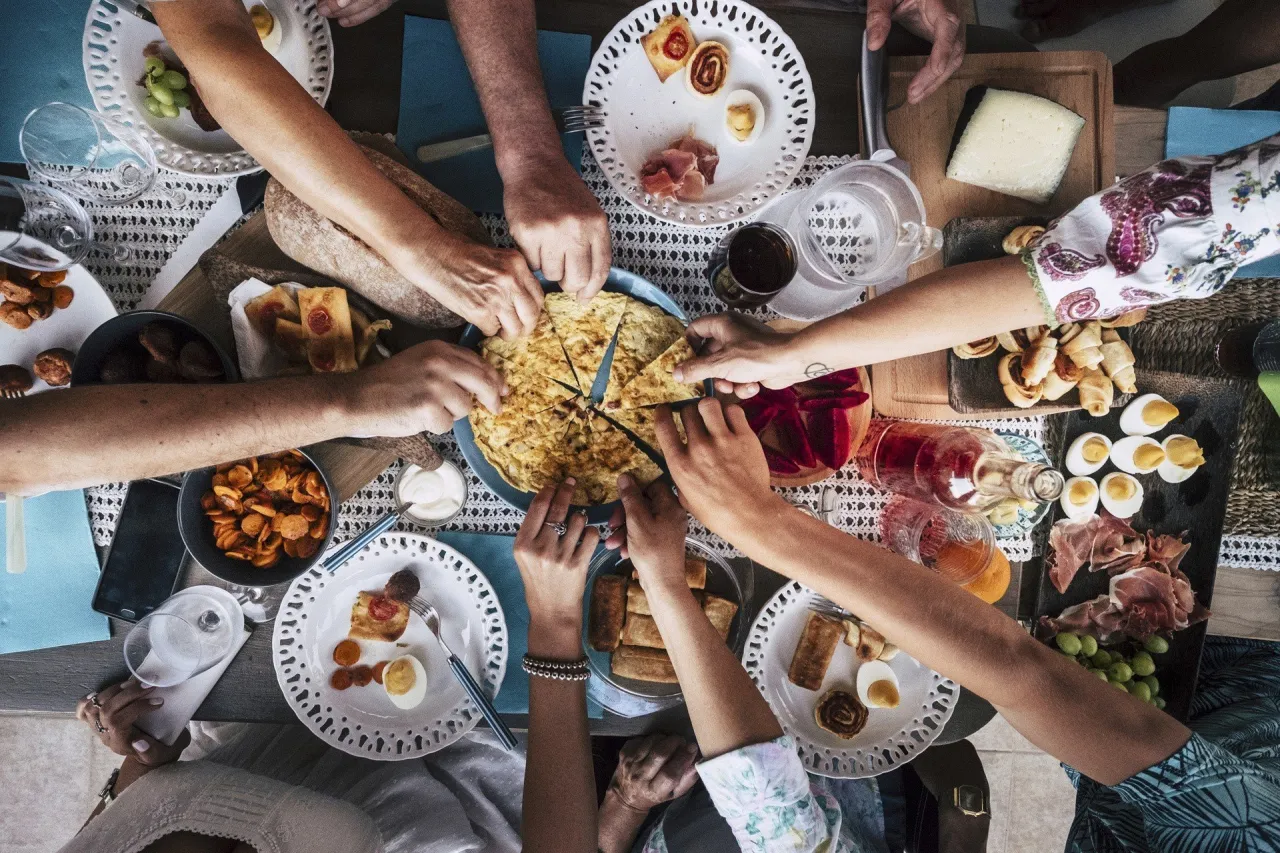 Zdjęcie Gdzie zjeść w Gnieźnie? Odkryj najlepsze lokale gastronomiczne