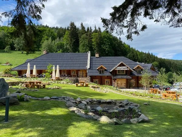Zdjęcie Gdzie zjeść w Stroniu Śląskim? Odkryj najlepsze restauracje i smaki