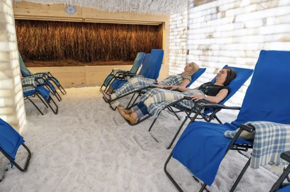 Zdjęcie Pokoje w sanatorium MSWiA Krynica-Zdrój - komfort i wyposażenie