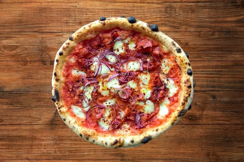 Zdjęcie Pizza Diavola : Quels Ingrédients pour un Piquant Vraiment Italien ?