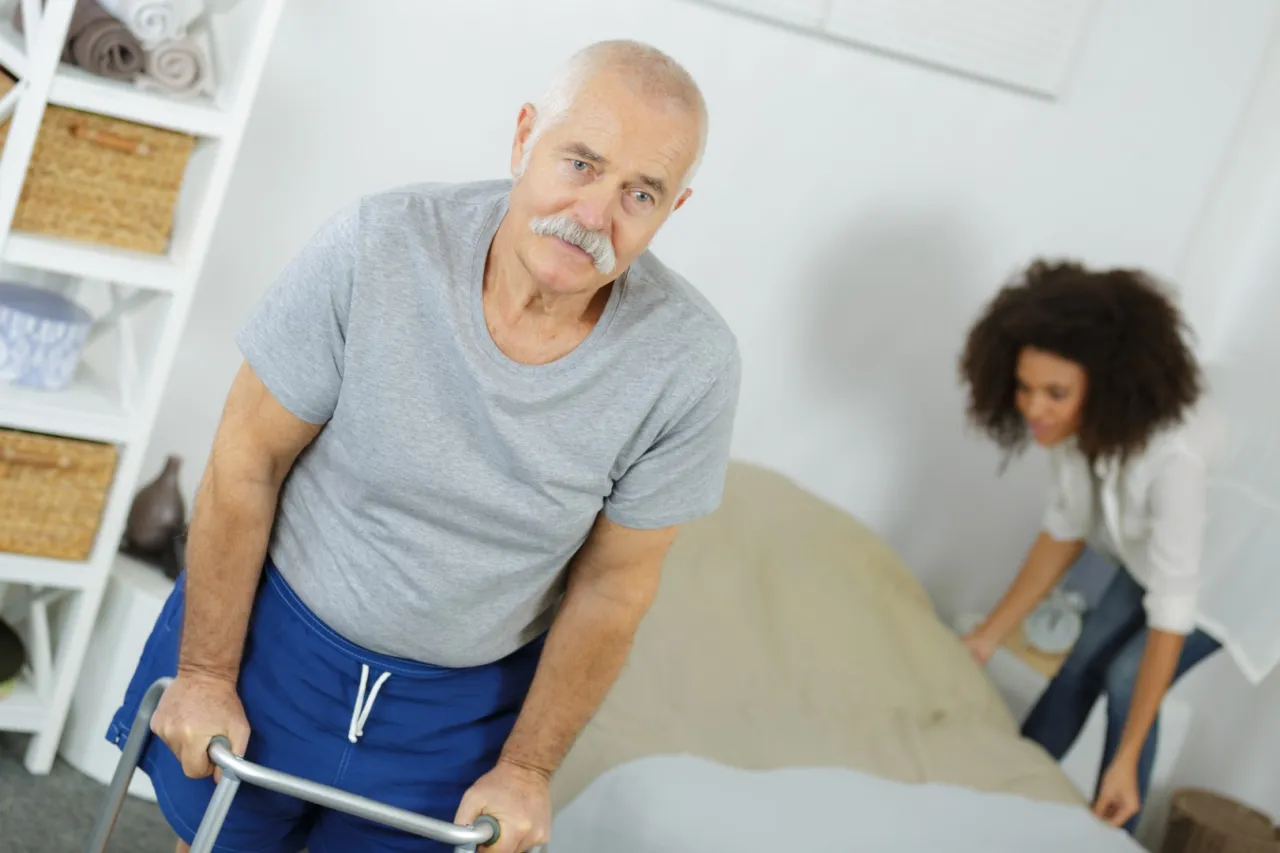 Zdjęcie Komu przysługuje rehabilitacja domowa i jakie są warunki przyznania?