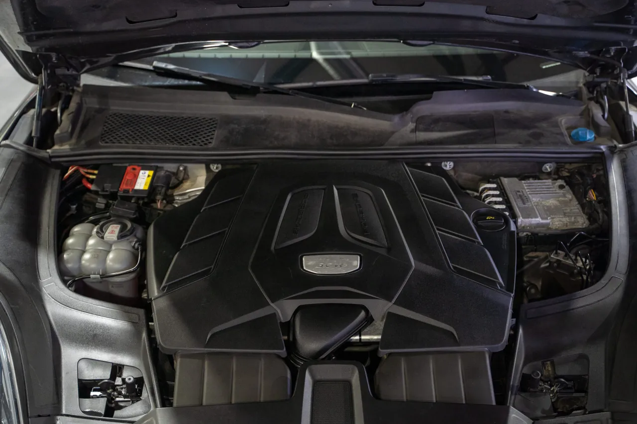 Zdjęcie Porsche Cayenne jaki silnik do LPG - uniknij kosztownych błędów