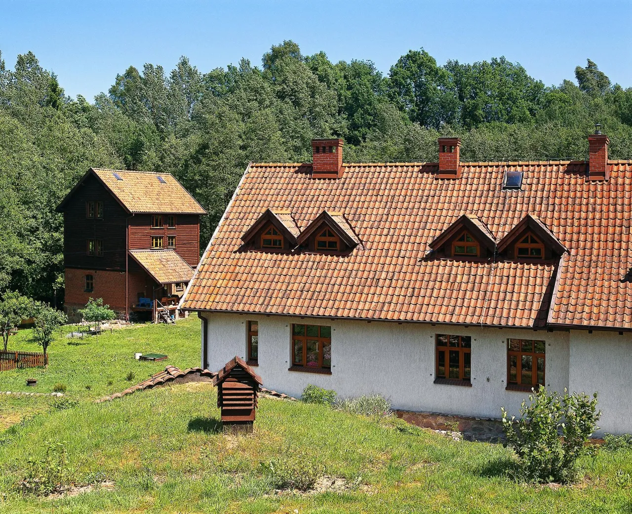 Zdjęcie Ile kosztuje metr dachu? Sprawdź ceny i uniknij wysokich wydatków