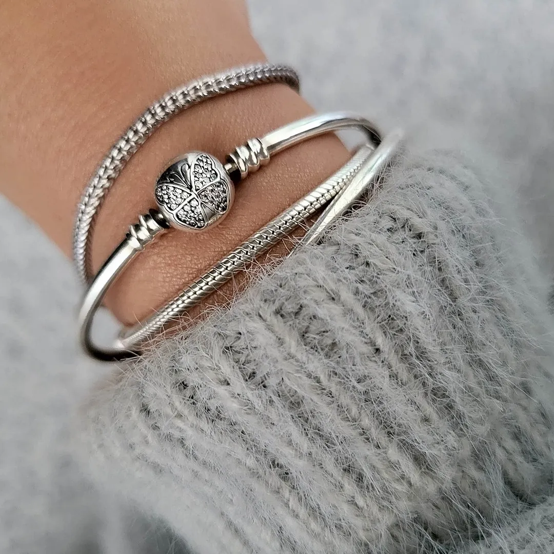 Zdjęcie Bransoletka bangle – co to znaczy i dlaczego jest tak wyjątkowa?