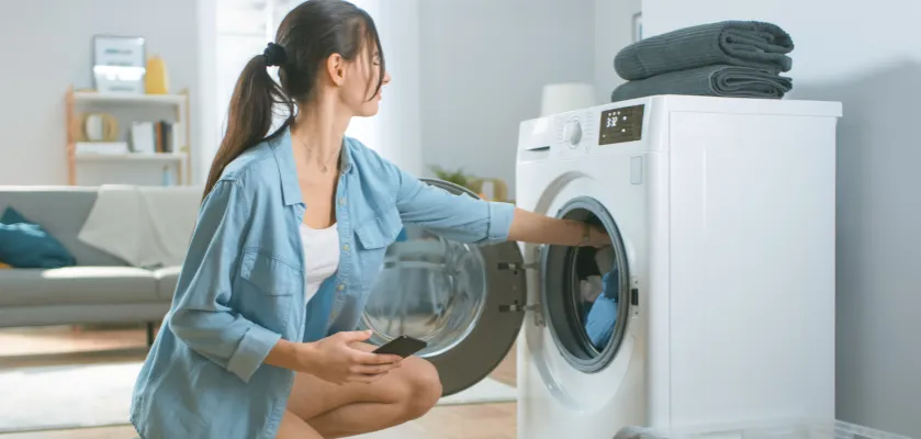 Zdjęcie Na jakim programie prać firanki w pralce Electrolux, by ich nie zniszczyć?