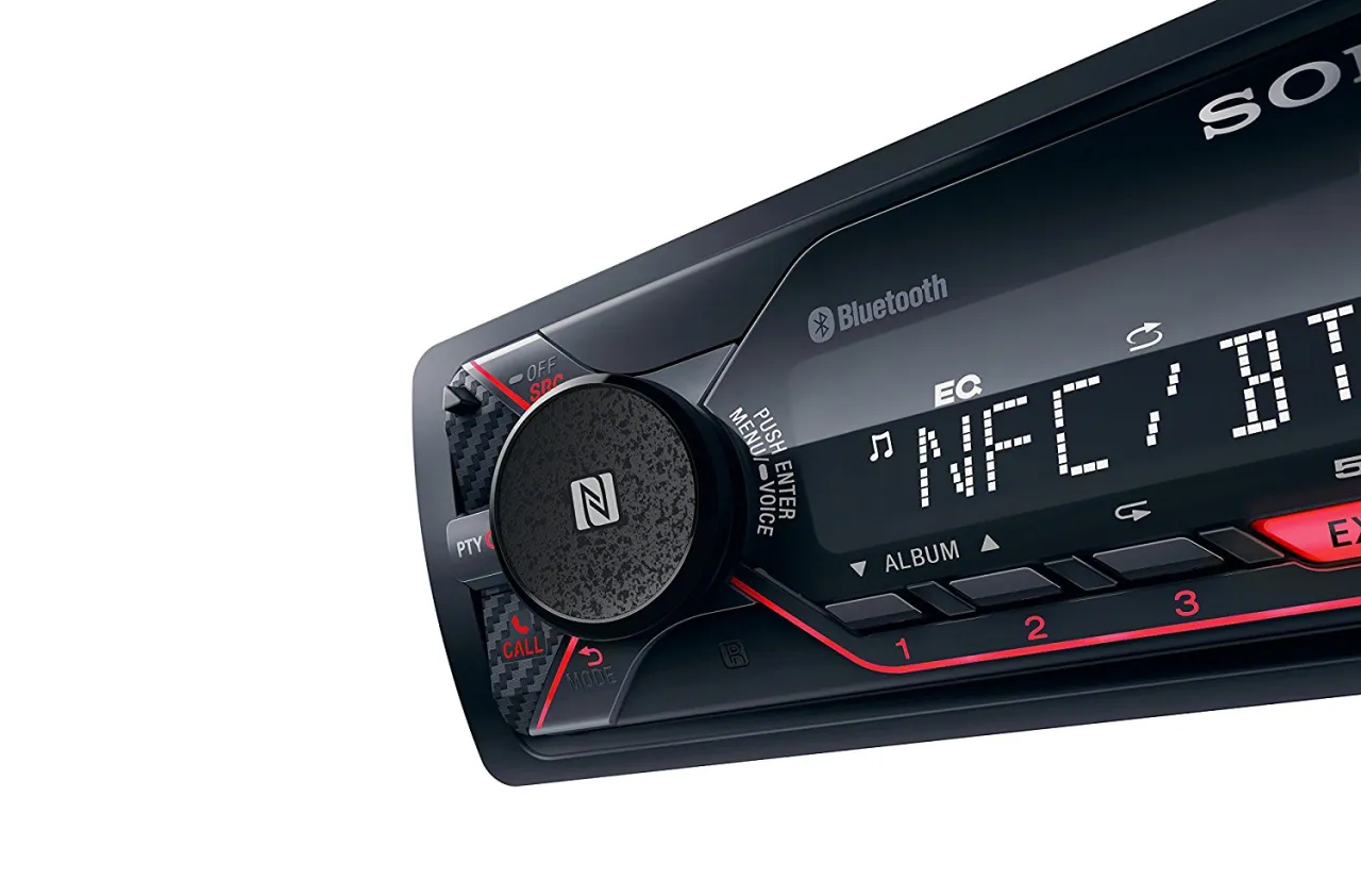 Zdjęcie Jak włączyć bluetooth w radiu samochodowym - proste kroki i porady