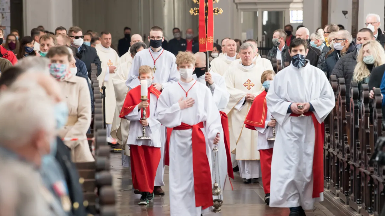 Zdjęcie Czy jest limit osób w kościele? Poznaj aktualne zasady i obostrzenia