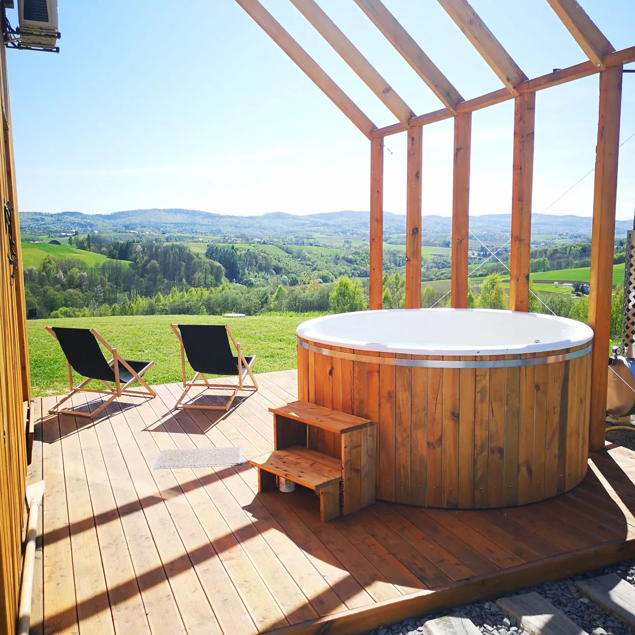 Zdjęcie Apartament z jacuzzi na wyłączność w Dolnym Śląsku – romantyczne chwile