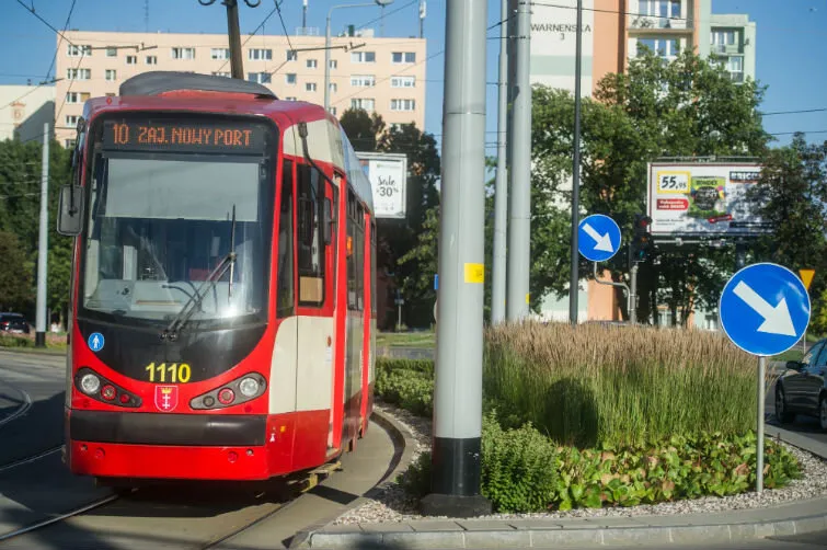 Zdjęcie Jak dojechać na cmentarz Łostowicki w Gdańsku bez stresu i korków