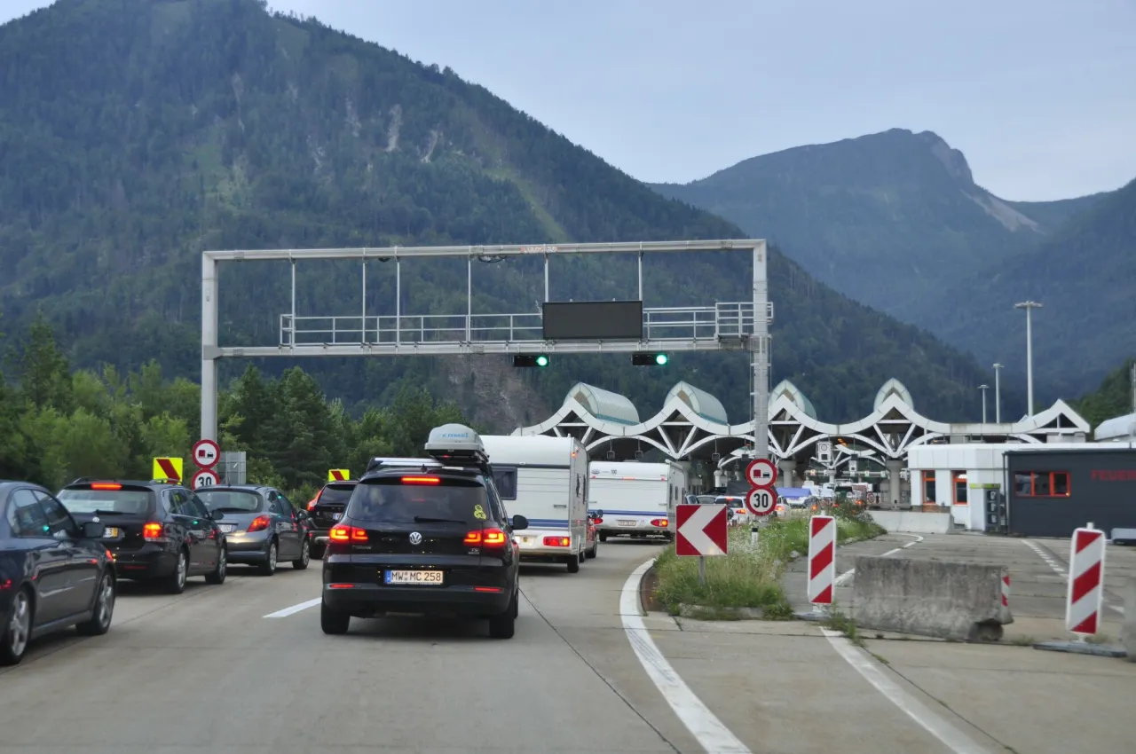 Zdjęcie Jak ominąć płatne autostrady w Chorwacji i zaoszczędzić na podróży
