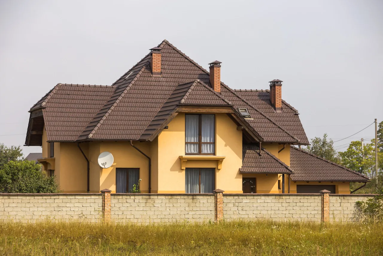 Zdjęcie Jak dobrać kolor elewacji do dachu, by uniknąć nietrafionych wyborów?