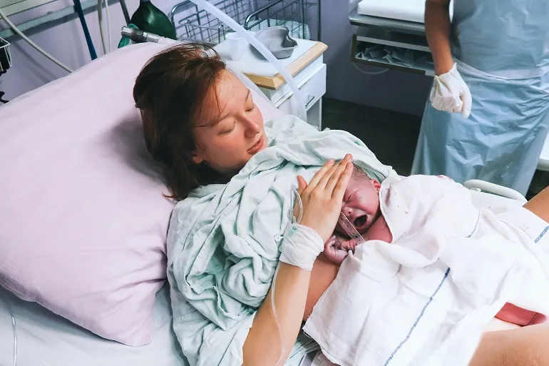 Zdjęcie Połóg po porodzie naturalnym: Ile trwa ten niezwykły okres regeneracji?