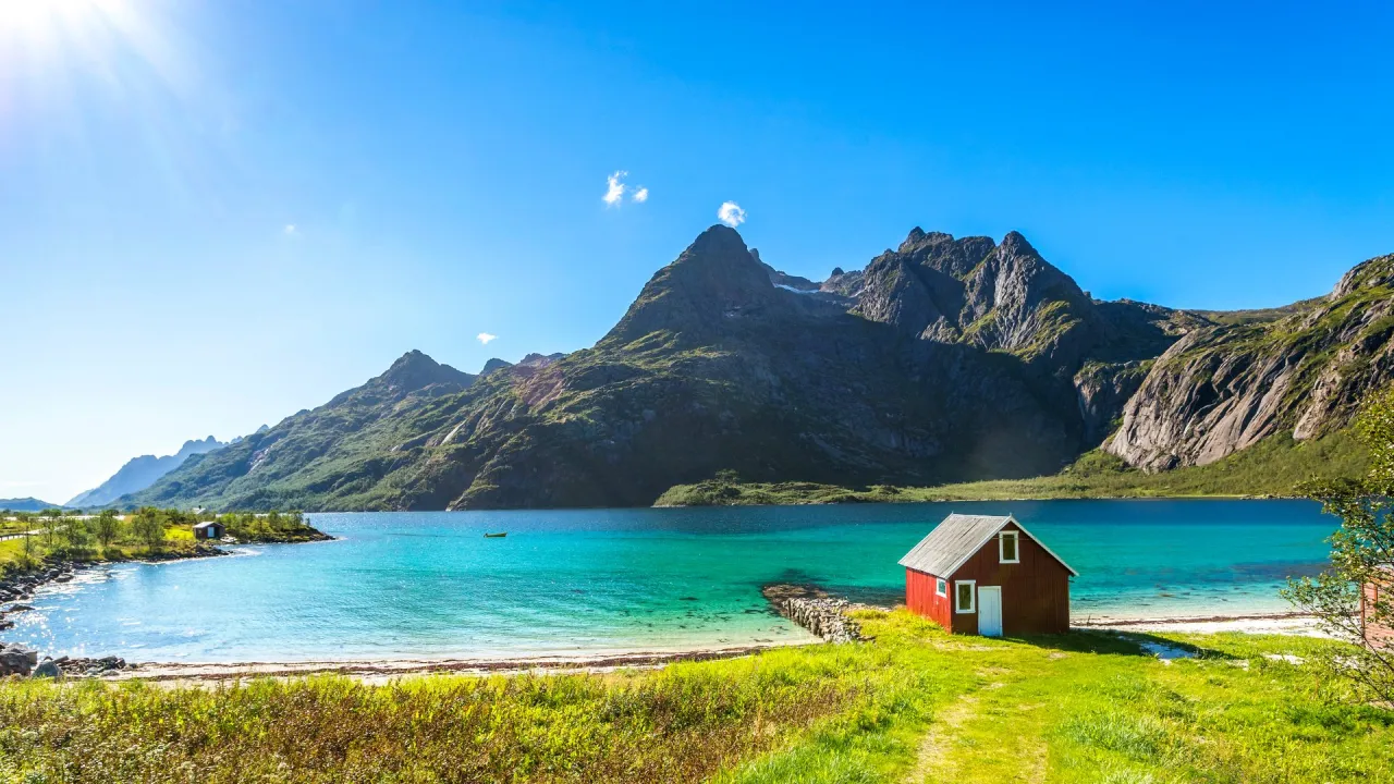Zdjęcie Co warto zwiedzić w Norwegii? Odkryj niesamowite atrakcje i miejsca