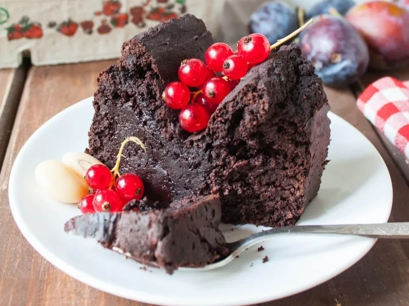 Zdjęcie Wegańskie brownie z fasoli: Przepis na zdrowy deser bez wyrzutów