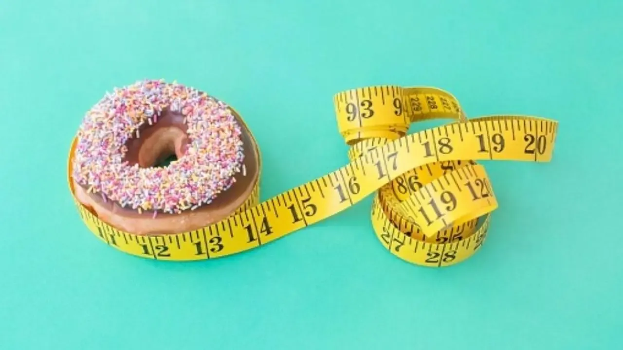 Zdjęcie Ile kalorii ma donut z Biedronki - dokładne wartości kaloryczne wszystkich rodzajów