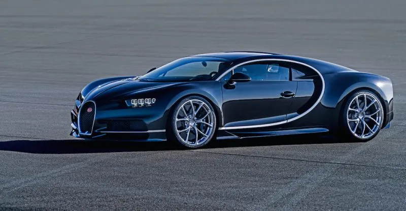 Zdjęcie Ile pali Bugatti Chiron? Zaskakujące zużycie paliwa w praktyce