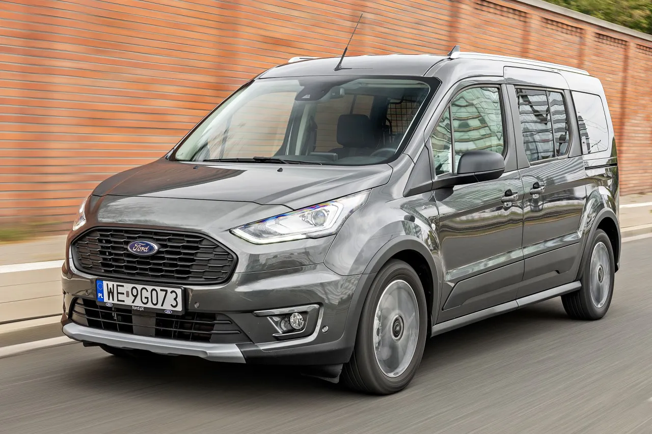 Zdjęcie Ford Transit Connect jaki silnik wybrać? Porównanie silników i ich moc