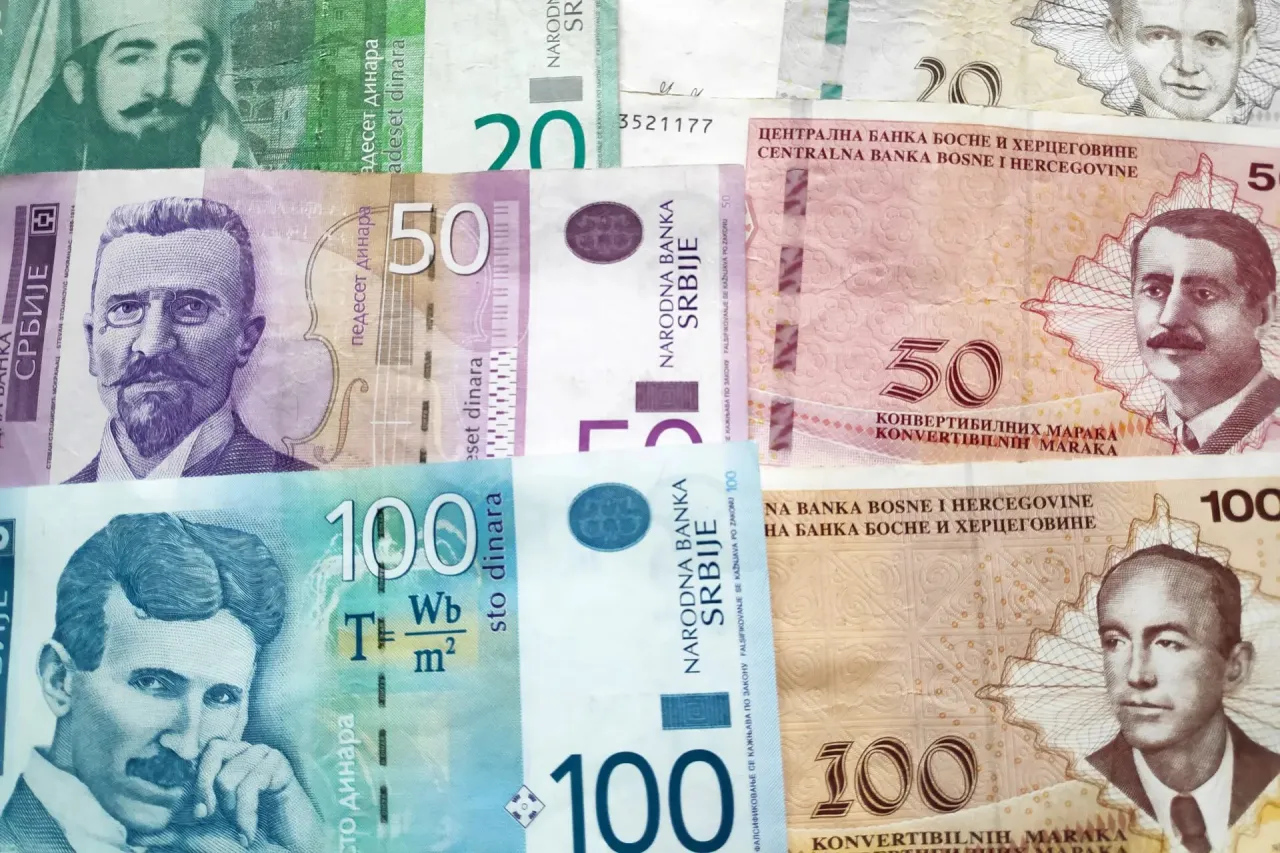 Zdjęcie Jaka waluta w Belgradzie? Wszystko co musisz wiedzieć o dinarze serbskim