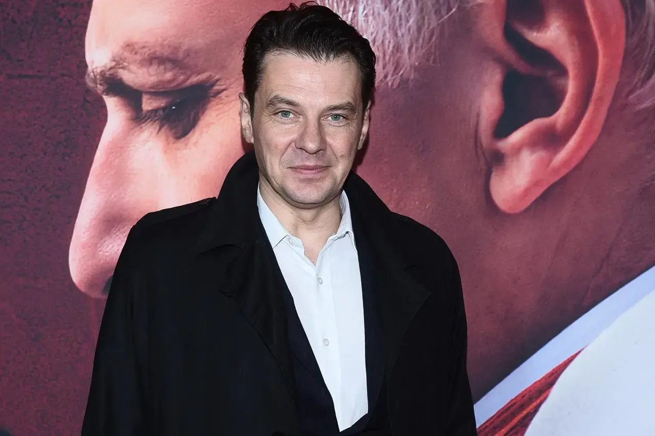 Zdjęcie Czy Marcin Kwaśny ma dzieci? Oto zaskakujące szczegóły!