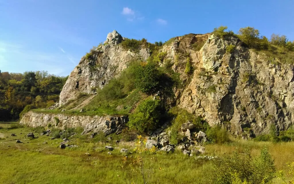 Zdjęcie Rezerwat przyrody Kadzielnia: piękno geologii i unikalna fauna