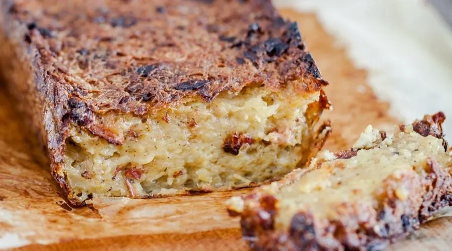 Zdjęcie Czy babka ziemniaczana jest tucząca? Kalorie, składniki i porady dietetyczne