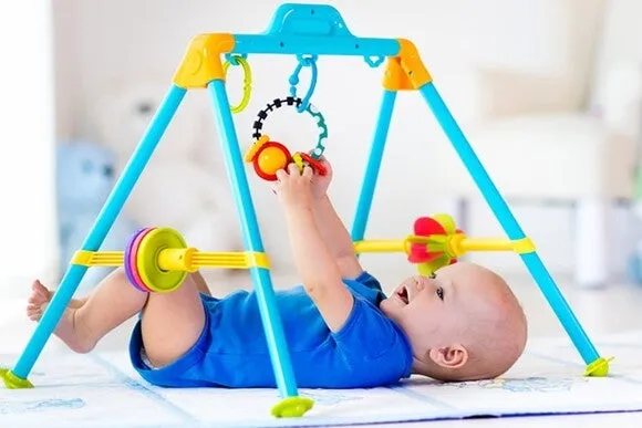 Zdjęcie Kiedy występują skoki rozwojowe u dzieci? Kluczowe momenty rozwoju