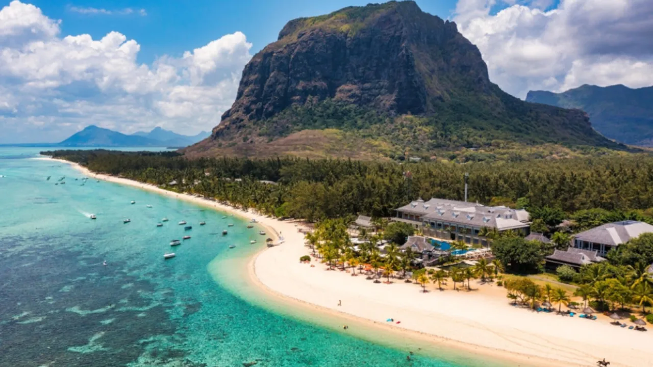 Zdjęcie Ile godzin trwa lot na Mauritius? Sprawdź, co musisz wiedzieć