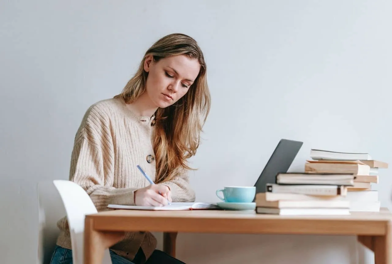 Zdjęcie Content writer co to jest i jakie ma kluczowe obowiązki w marketingu
