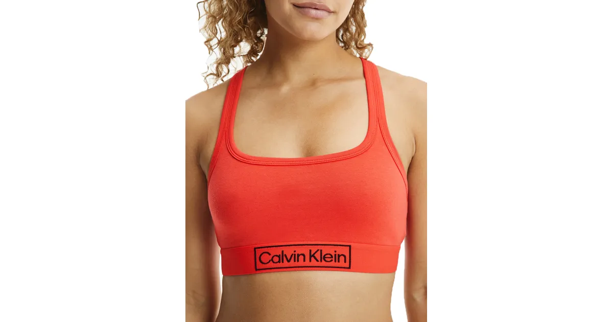 Zdjęcie Ile kosztuje stanik Calvin Klein? Sprawdź ceny i promocje teraz