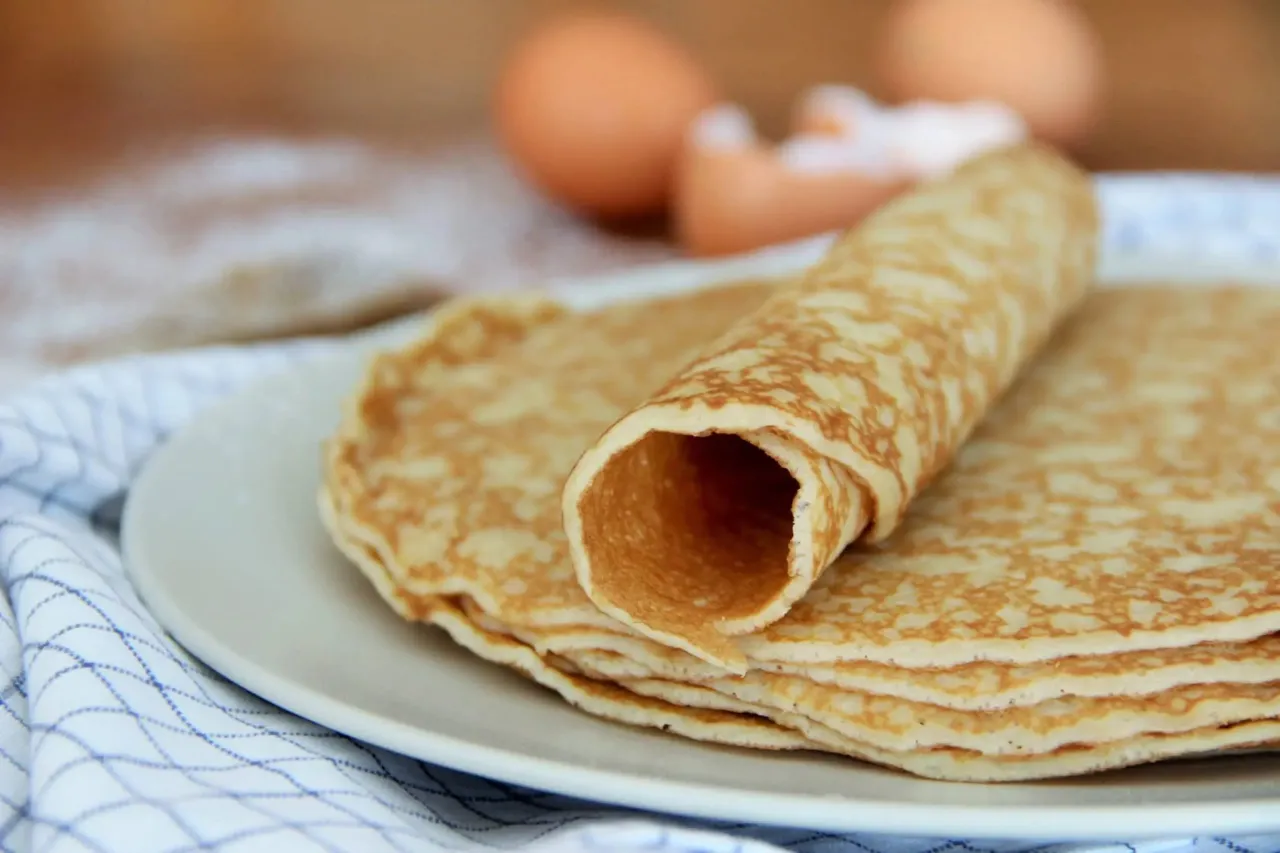 Zdjęcie Jak zrobić idealne crêpes: przepisy na słodkie i wytrawne nadzienia