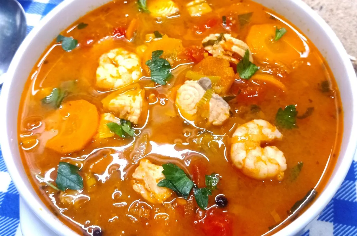 Zdjęcie Jak się robi zupę rybną - prosta receptura na pyszną zupę