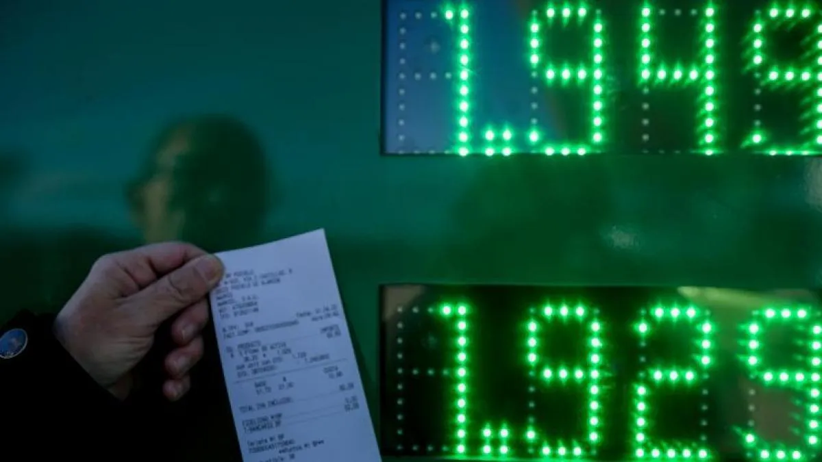 Zdjęcie A cómo está el litro de gasolina: precios que no puedes ignorar