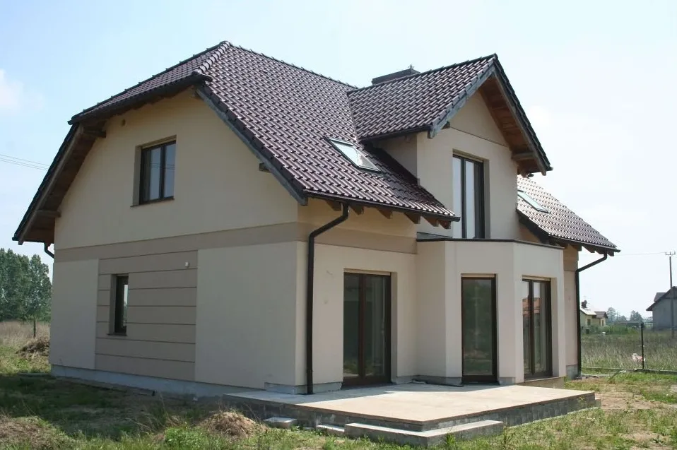 Zdjęcie Kasztanowa dachówka – jaką elewację wybrać, aby uniknąć błędów?