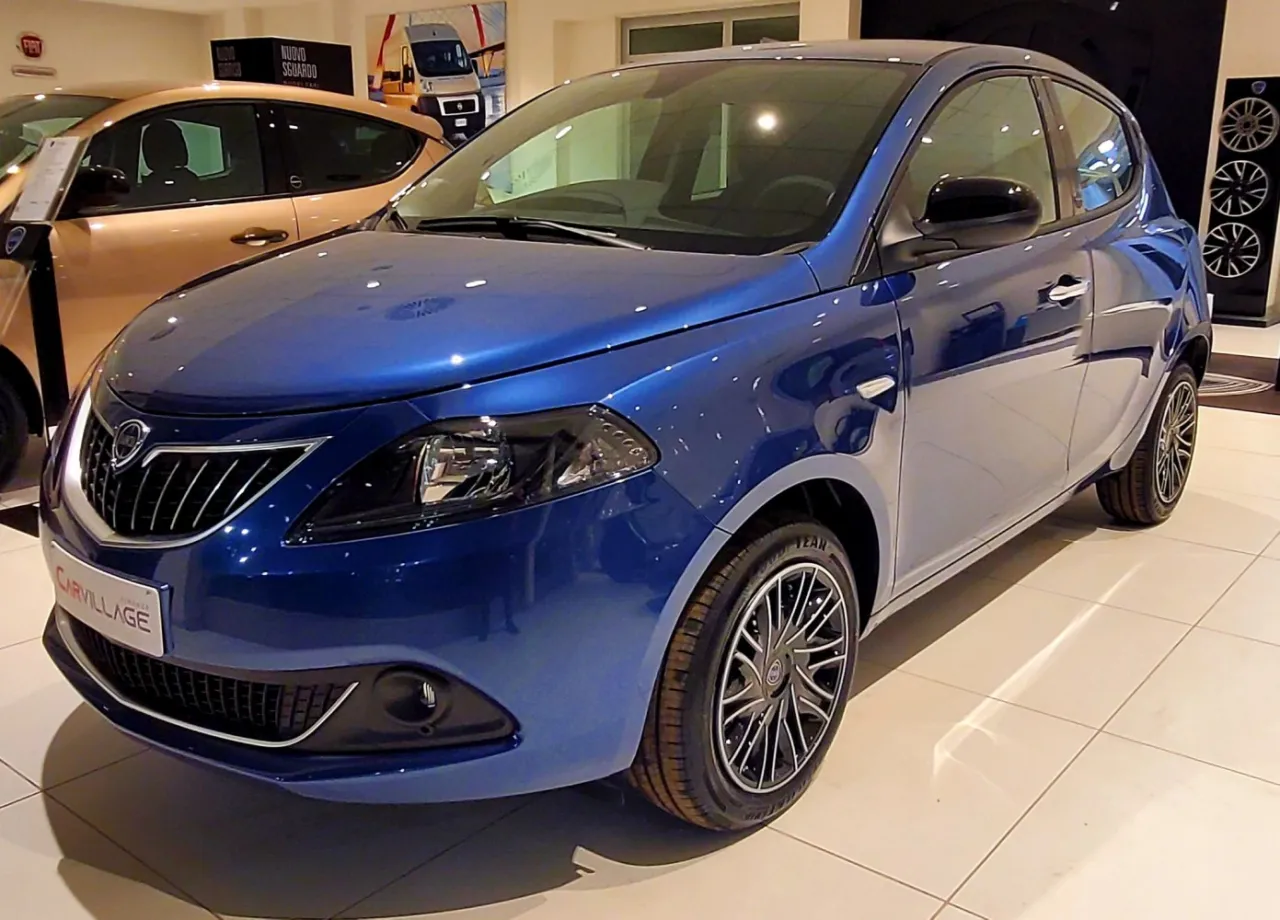 Zdjęcie Pojemność baku Lancia Ypsilon - co warto wiedzieć o zbiorniku paliwa
