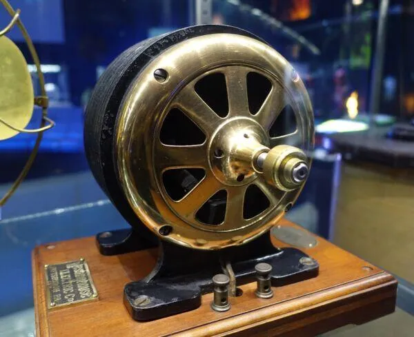 Zdjęcie Kto wynalazł silnik elektryczny? Odkryj fascynującą historię wynalazców