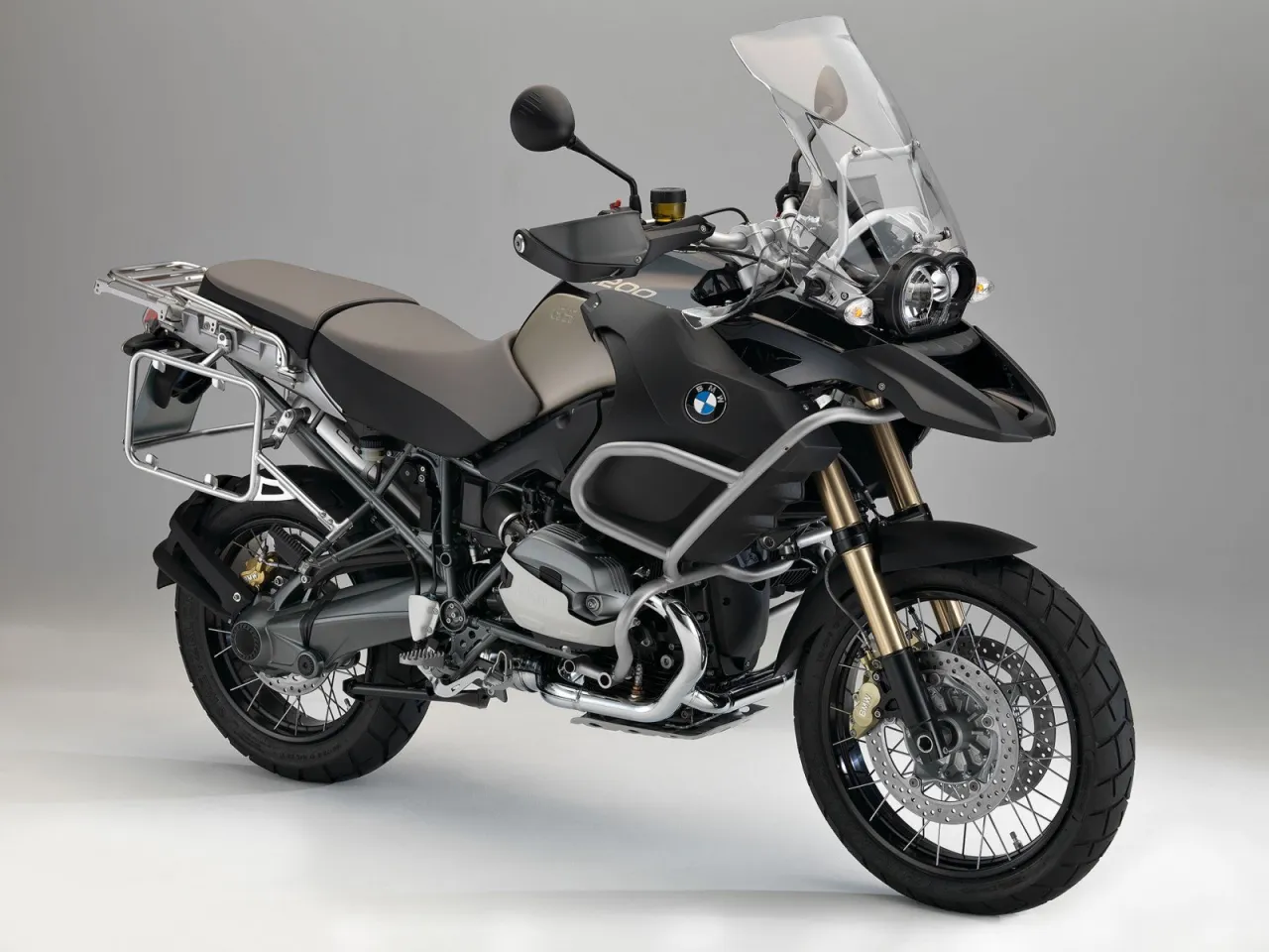 Zdjęcie BMW R1200GS Adventure - poznaj mocne strony i słabości legendarnego motocykla