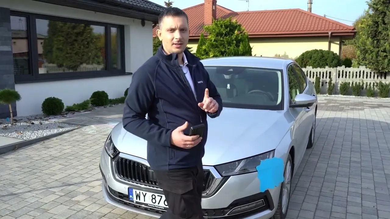 Zdjęcie Jak zrobić zdjęcia uszkodzeń pojazdu dla Warty, aby uniknąć problemów