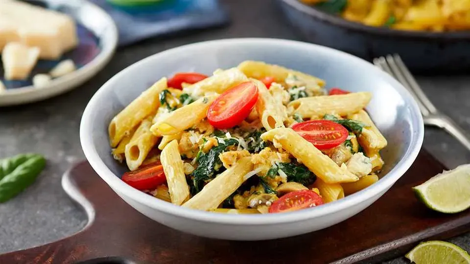 Zdjęcie Penne z indykiem – prosty przepis na pyszne danie w 30 minut