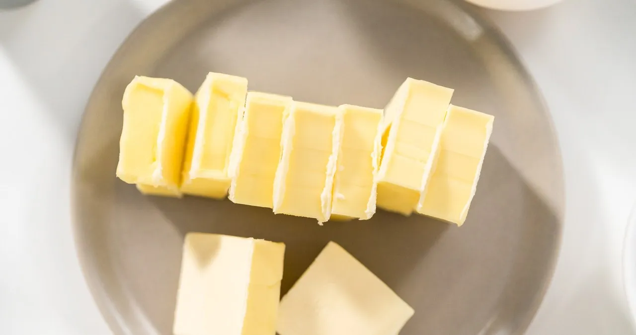 Zdjęcie Ile kcal ma masło? Odkryj kaloryczność i zdrowe alternatywy dla masła