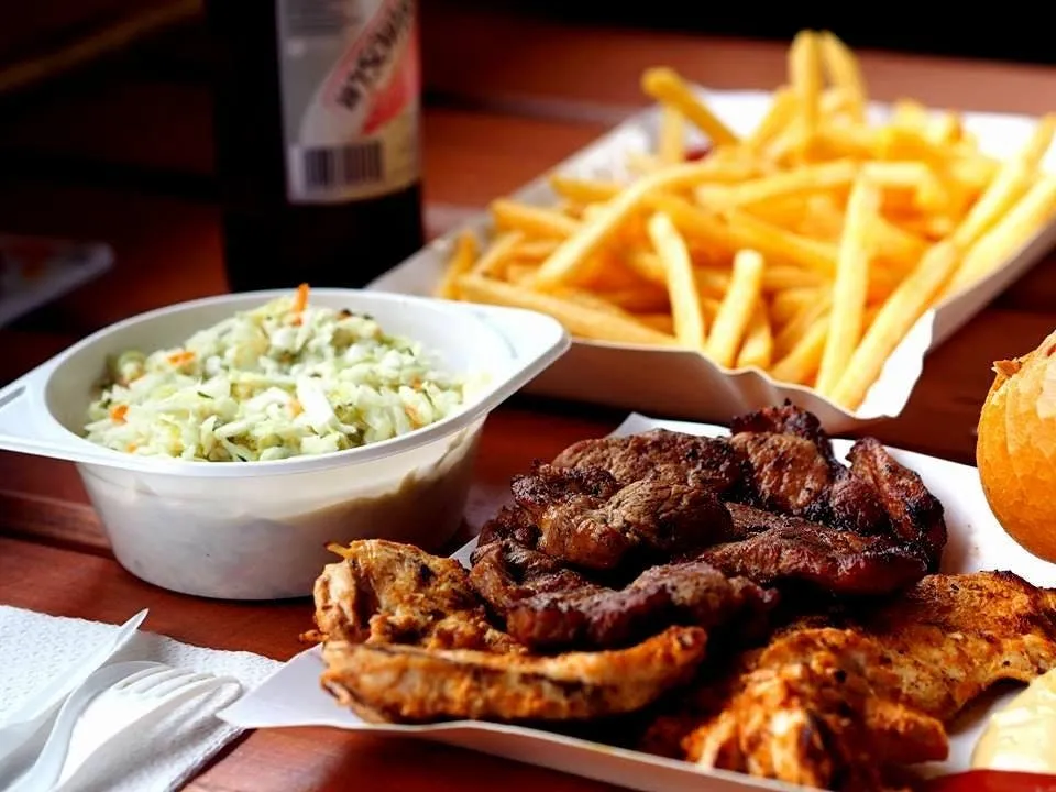 Zdjęcie Max Grill w Krakowie: Smaki, które zachwycają i uzależniają