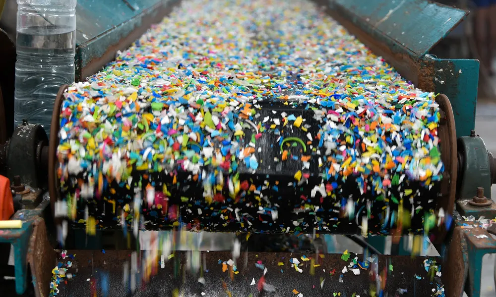 Zdjęcie Recykling butelek PET: Jak proces ten chroni naszą planetę?