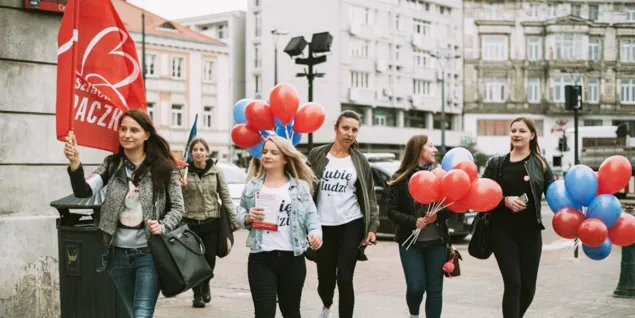 Zdjęcie Wolontariat dla młodzieży: Jak zacząć i jakie korzyści czerpać?